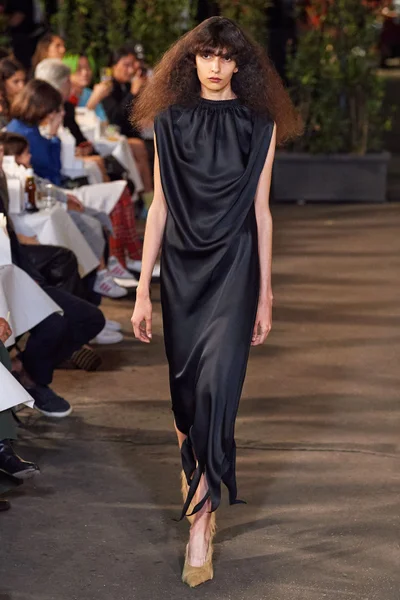 Look 26